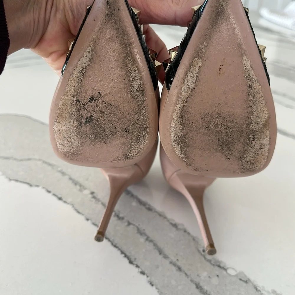 Valentino Garavani Pink Rockstud Pointed Toe Pumps